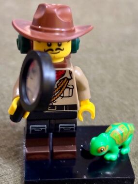 Jungle Explorer col348 LEGO Minifigure Series 19 INCL: Stand, all pieces & acces